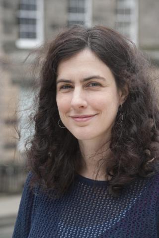 iona_macintyre_2.jpg